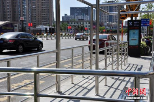 YψDڱֵ؅^(q)εOվ<a target='_blank'  _fcksavedurl='http://www.chinanews.com/'></table><p  align=